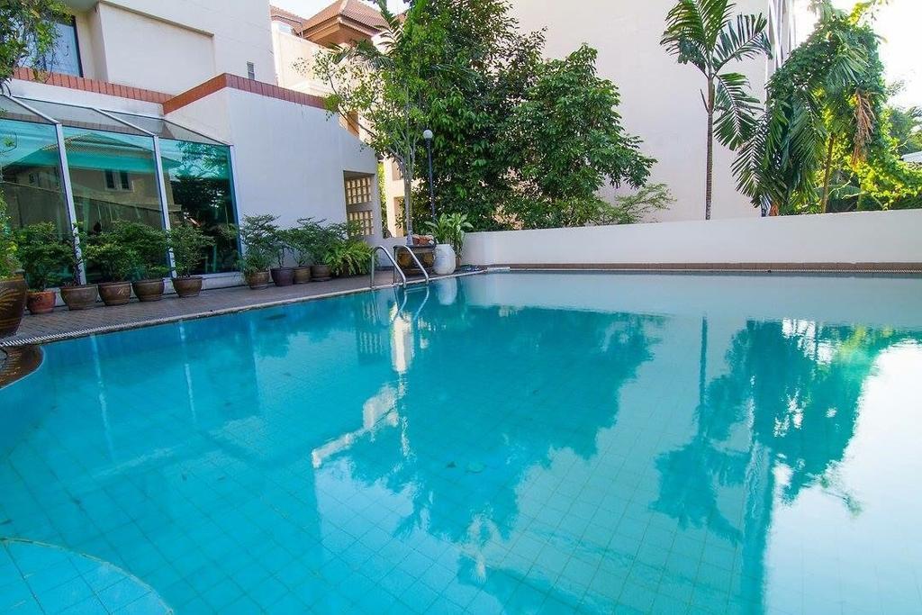 Antique Palace Apartment Bangkok Ngoại thất bức ảnh