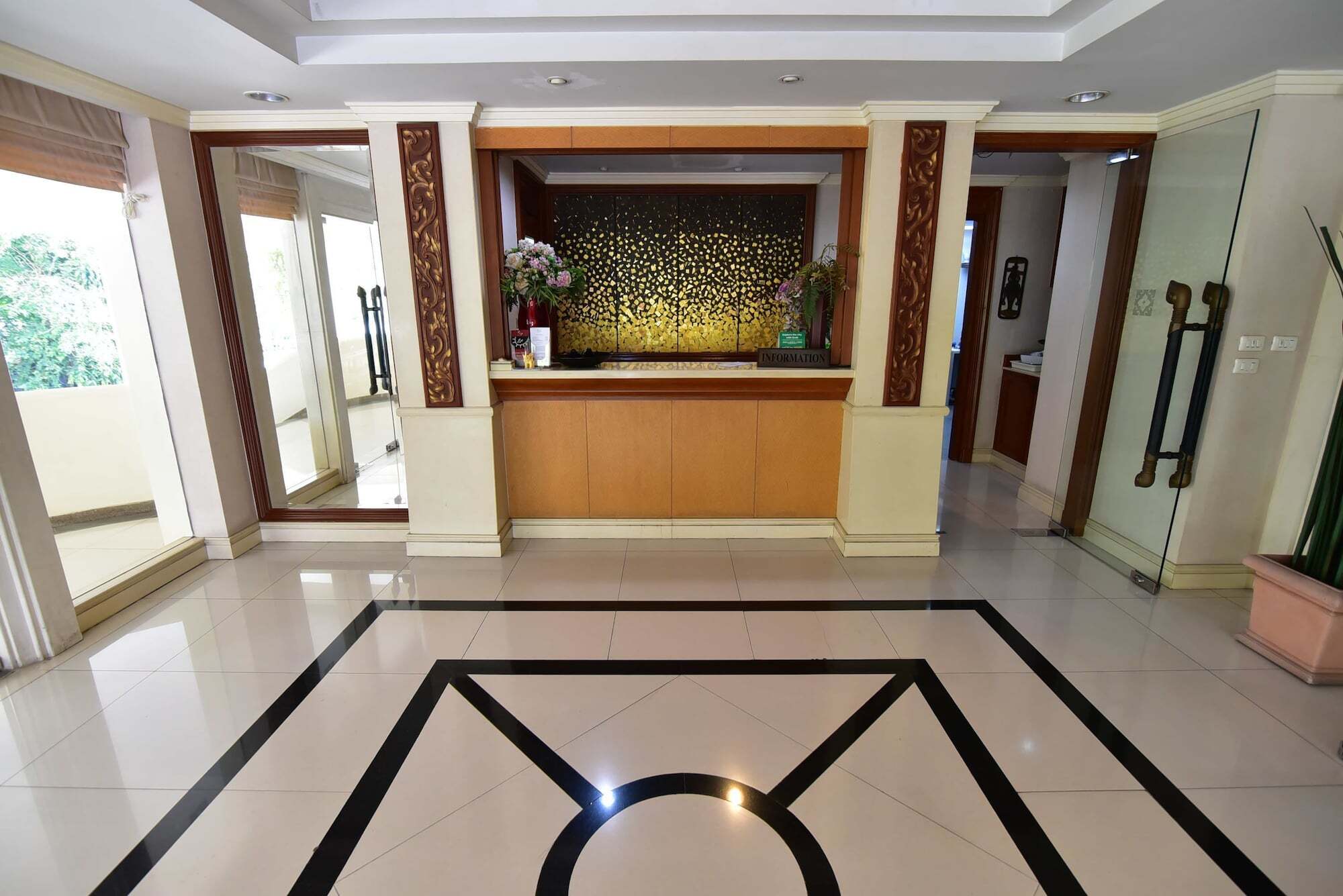 Antique Palace Apartment Bangkok Ngoại thất bức ảnh